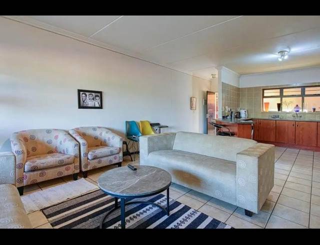 3 BEDROOM TOWNHOUSE FOR SALE IN WINCHESTER HILLS